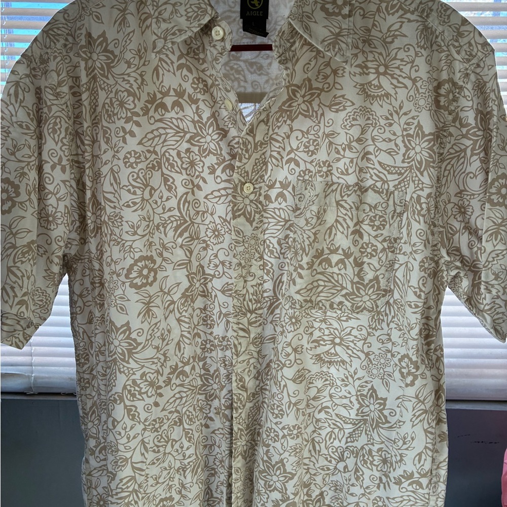 Aigle Men's Cream Floral Button Down Shirt (L)